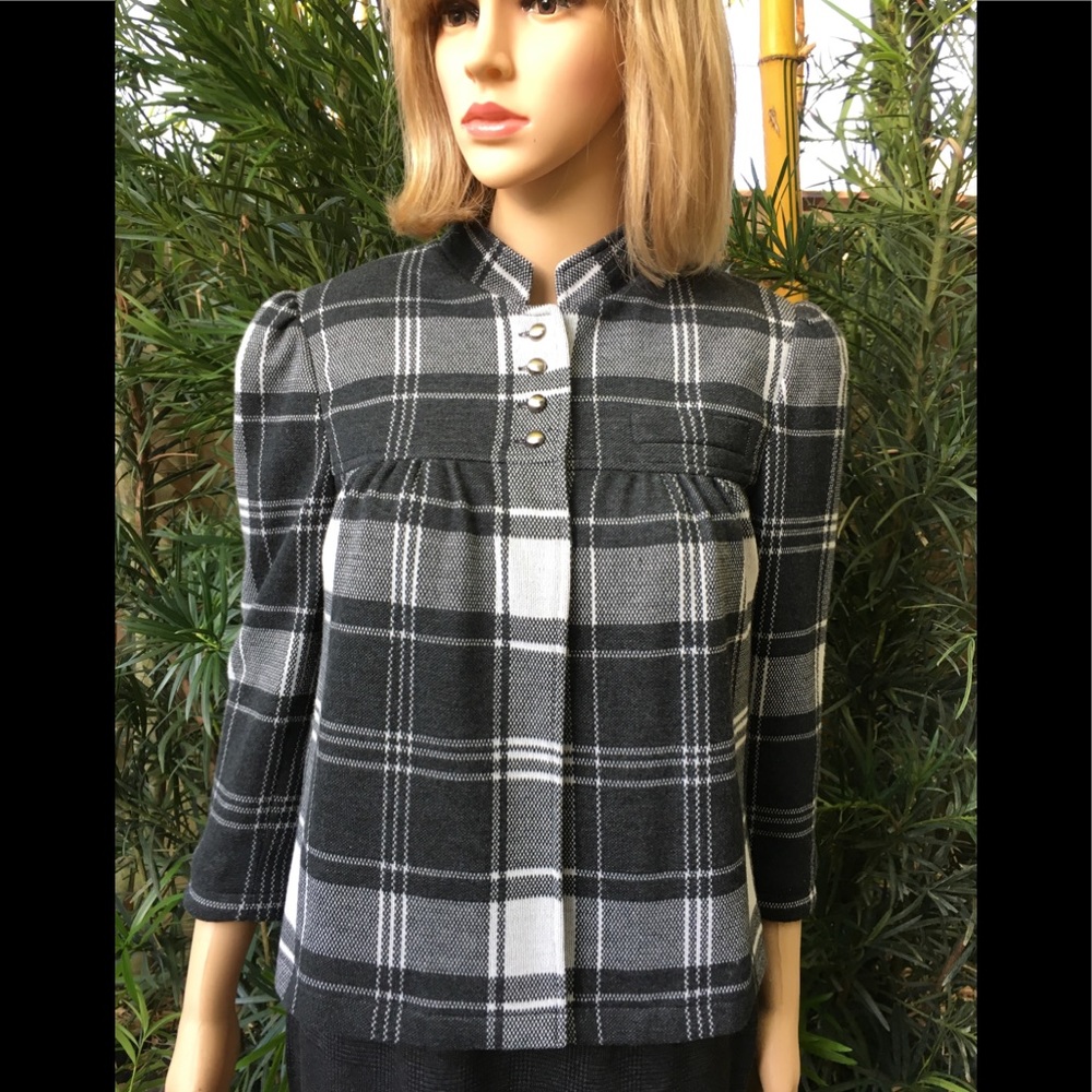 SALE 💃🏻MIX IT GREY & WHITE PLAID JACKET SIZE M